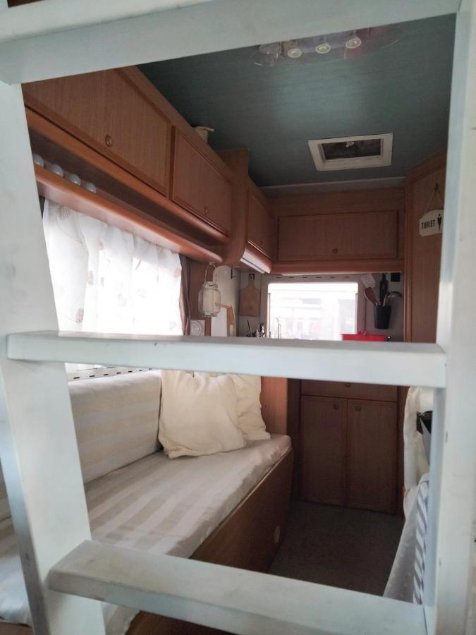 فلورنس Love In The Camper المظهر الخارجي الصورة
