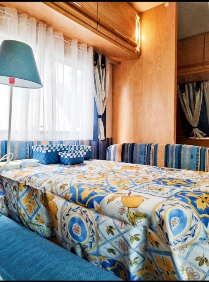 فلورنس Love In The Camper المظهر الخارجي الصورة